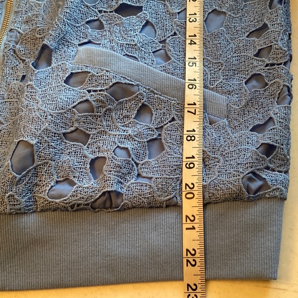 NWOT Isaac Mizrahi Lace Overlay Bomber Jacket in Blue - Picture 10 of 10